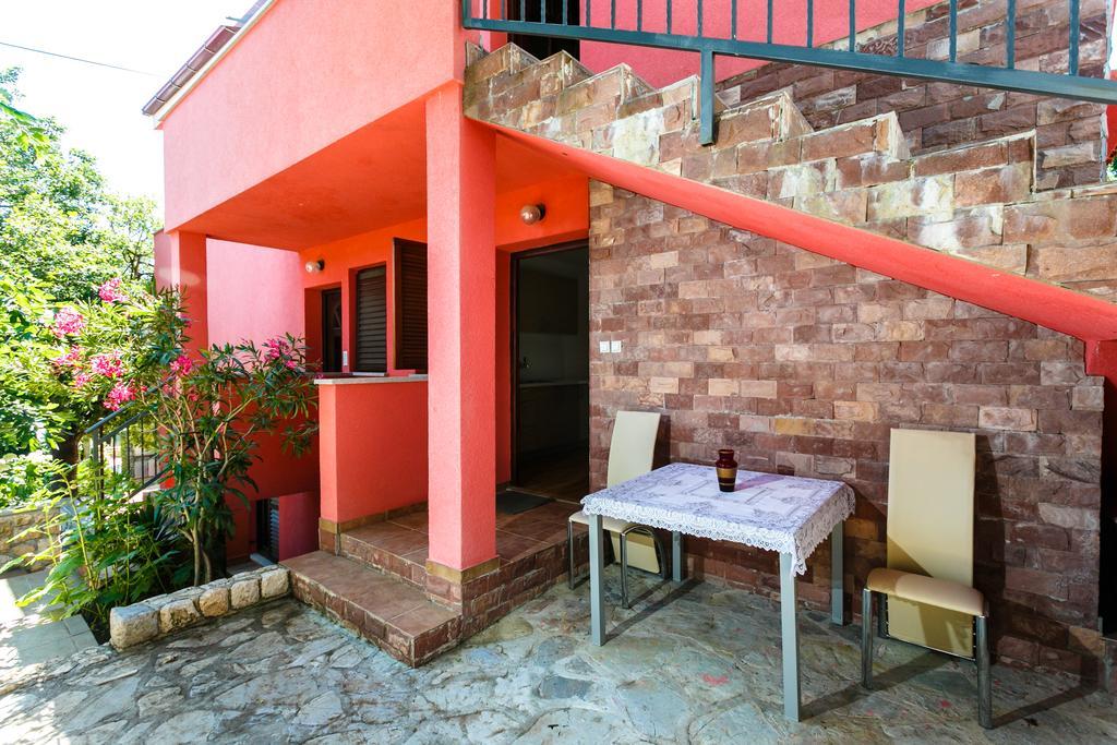 Apartments Josip Pinezići Habitación foto